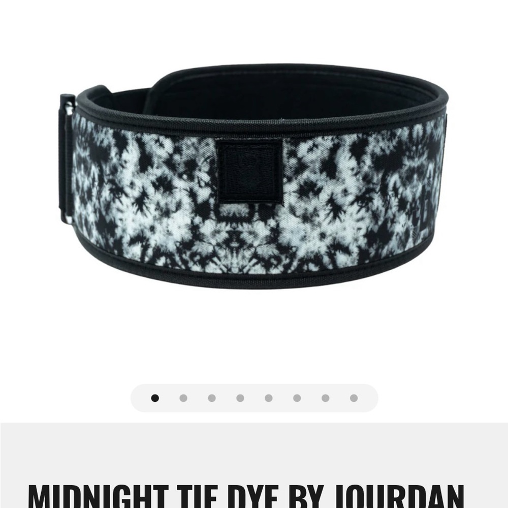 2POOD Black and White Tie-Dye weightlifting belt